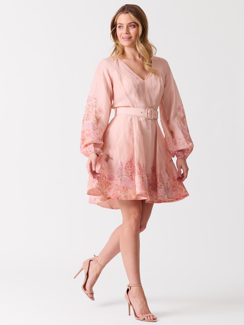 7515334 MJB 7515334_MJB-MELL-H26-Modell-Front_chn=vic_3163_Esme kjole MJB_Esme kjole MJB 7515334.jpg_Front||Front