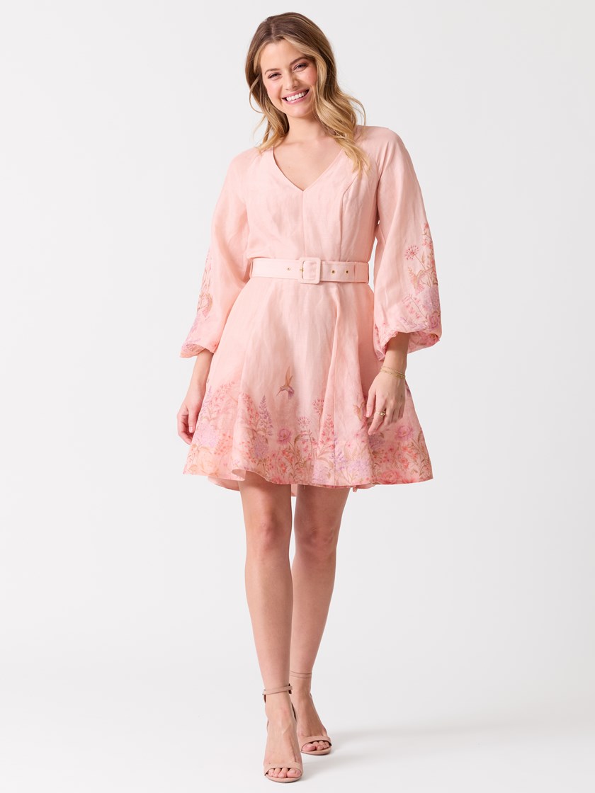 7515334 MJB 7515334_MJB-MELL-H26-Modell-Front_chn=vic_8309_Esme kjole MJB_Esme kjole MJB 7515334.jpg_Front||Front