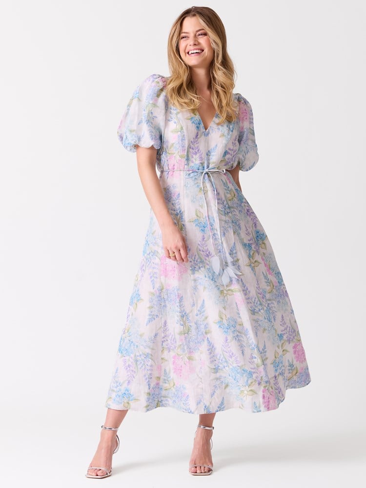 Phoebe kjole 7515335_O77-MELL-H26-Modell-Front_chn=vic_5206_Phoebe kjole O77.jpg_Front||Front