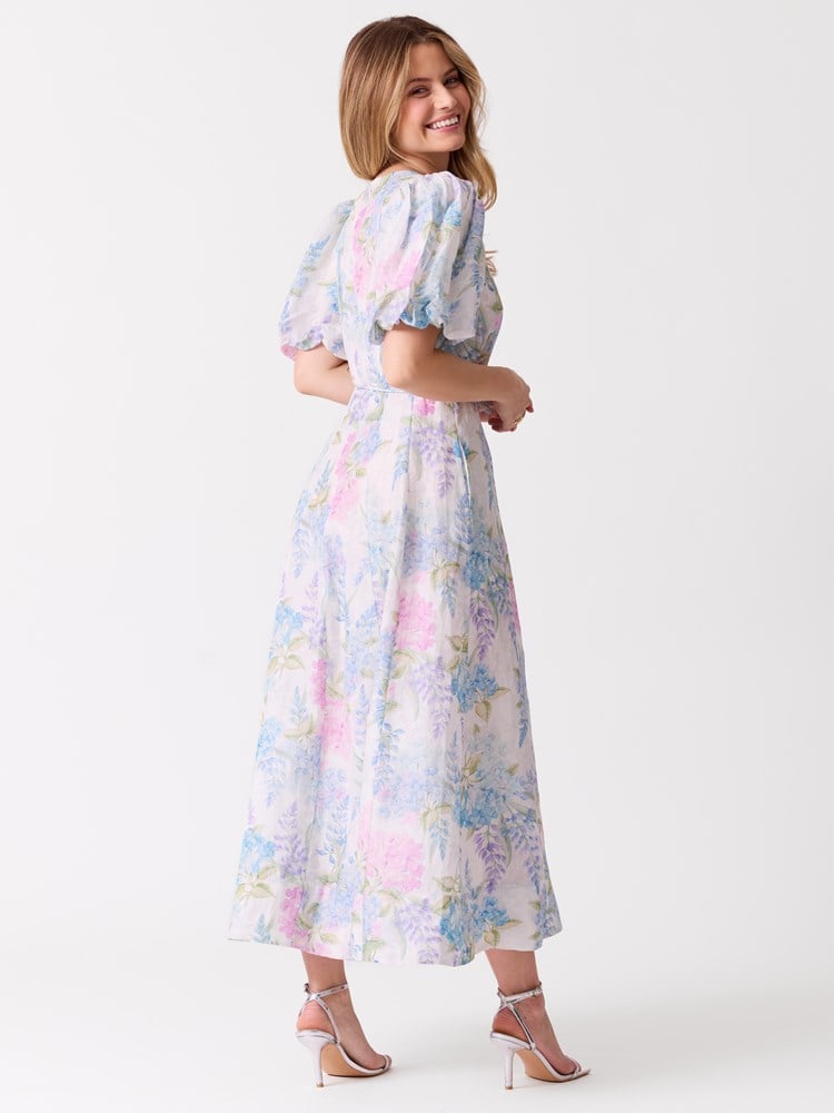 Phoebe kjole 7515335_O77-MELL-H26-Modell-Front_chn=vic_9614_Phoebe kjole O77.jpg_Front||Front