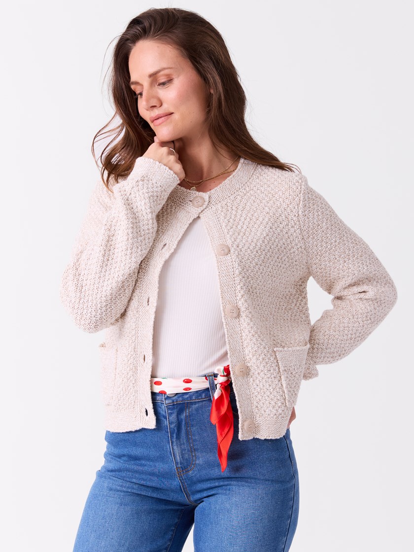 7515344 OAI 7515344_oai-MELL-S26-Modell-Front_chn=vic_8534_Tia cardigan OAI_Tia cardigan OAI 7515344.jpg_