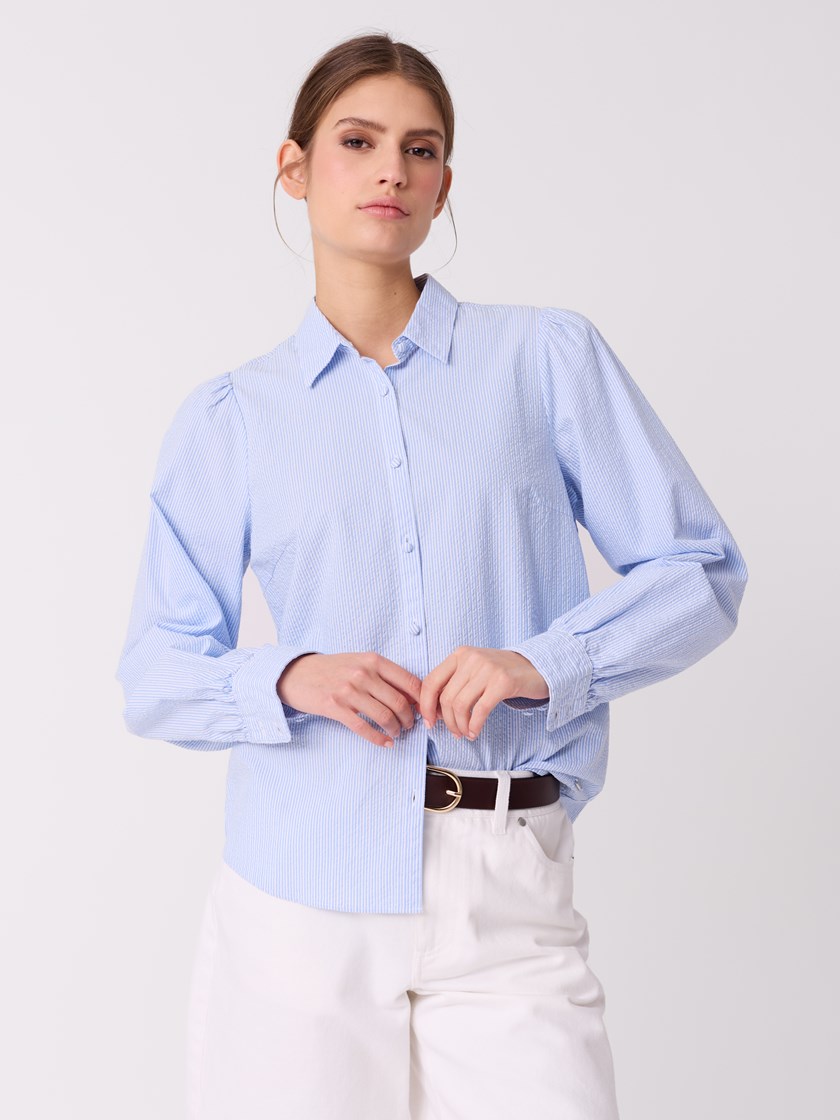 7515354 EN3 7515354_EN3-JEANPAUL-S26-Modell-Front (2)_Pippa bluse EN3_Pippa bluse EN3 7515354.jpg_