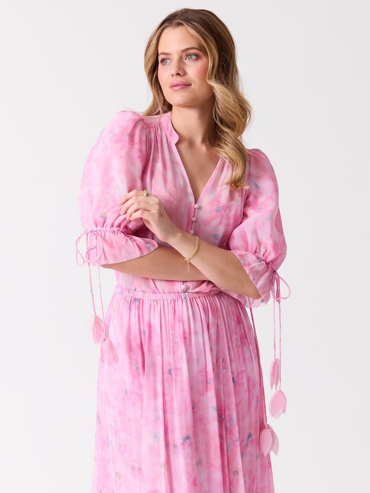 Genevieve bluse 7515355_MGK-MELL-H26-Modell-Front_chn=vic_5682_Genevieve bluse MGK.jpg_Front