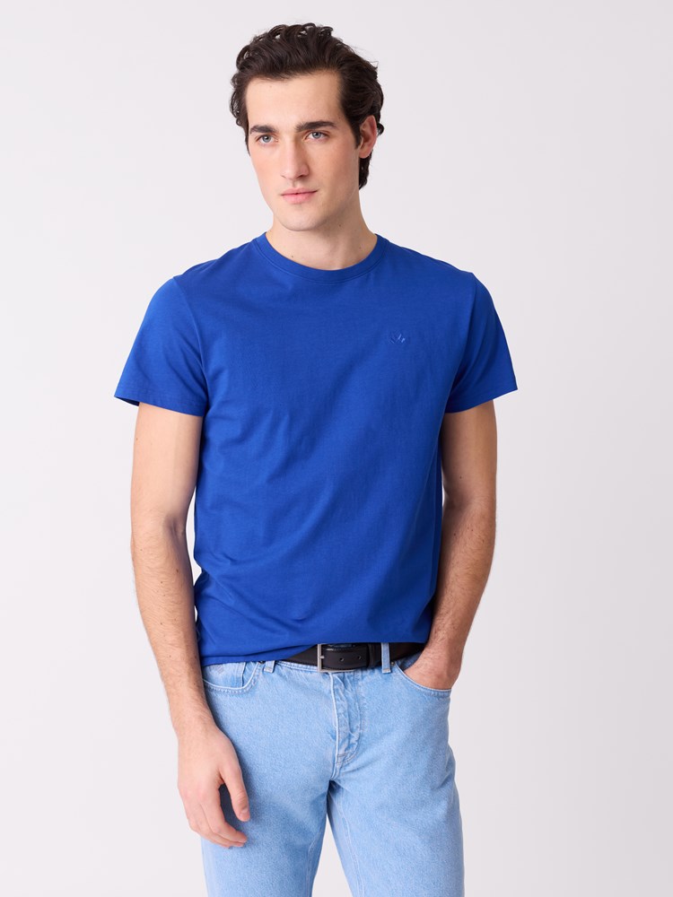 Eliot t-skjorte 7515379_EGA-JEANPAUL-S26-Modell-Front_7527_Eliot t-skjorte EGA.jpg_Front