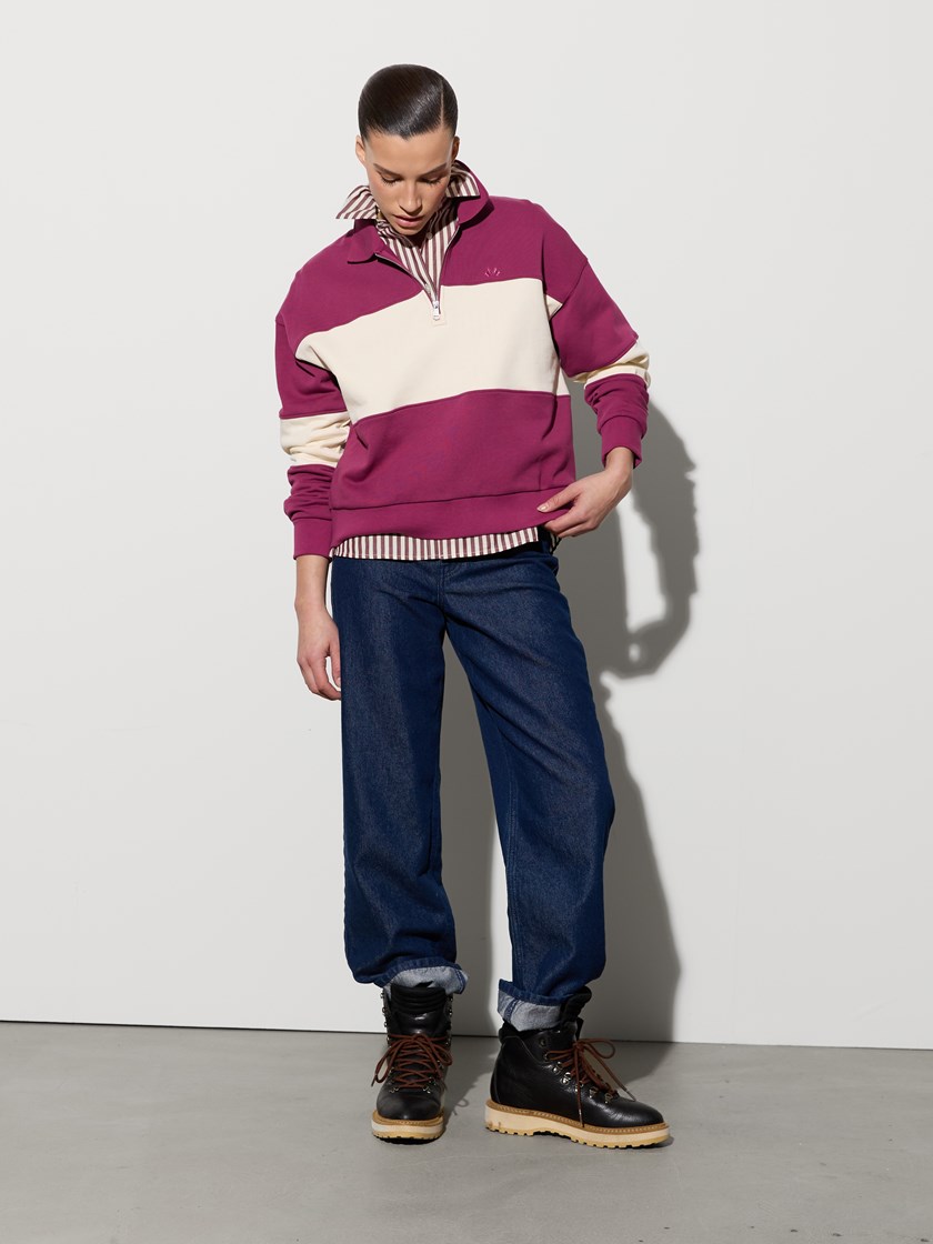 7515497 T63 7515497_T63_Jean Paul_A26_Prefall (3)_Leona genser T63.jpg_
