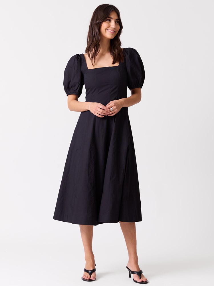 Becca kjole 7515508_ID2-BLU-H26-Modell-Front_chn=vic_2728_Becca kjole ID2.jpg_Front||Front