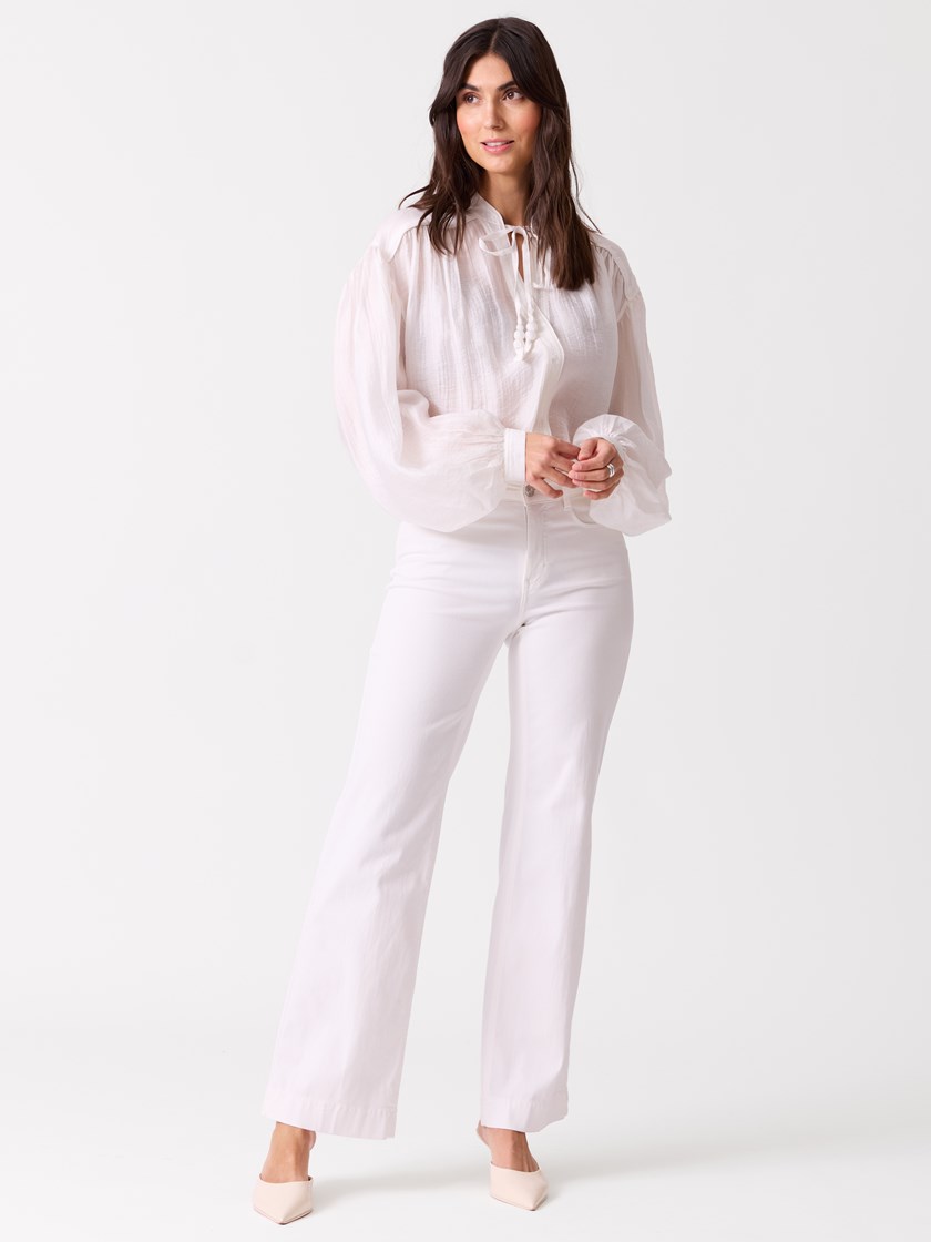 7515561 O79 7515561_O79-DONNA-H26-Modell-Front_chn=vic_5490_Marigold bluse O79.jpg_Front