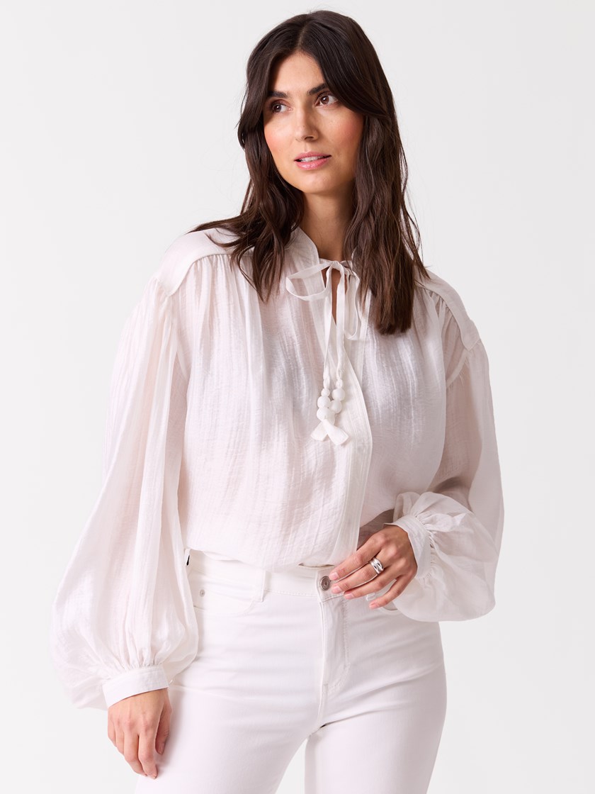7515561 O79 7515561_O79-DONNA-H26-Modell-Front_chn=vic_9905_Marigold bluse O79.jpg_Front||Front