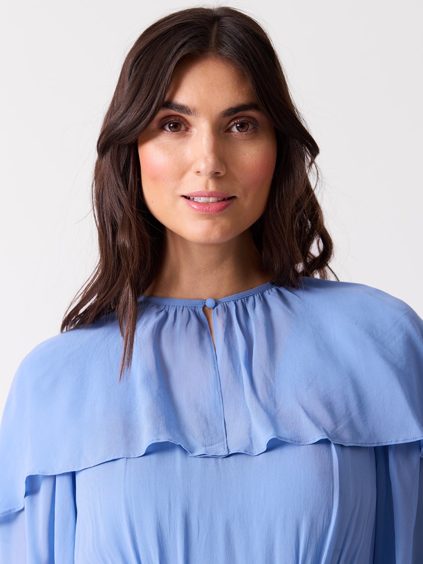 7515579 C17 7515579_C17-BLU-H26-Modell-Front_chn=vic_3426_Fiona maxi kjole C17_Fiona maxi kjole C17 7515579.jpg_Front||Front