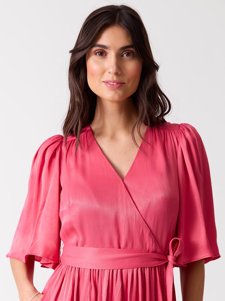 Scarlet maxi kjole 7515584_MQT-BLU-H26-Modell-Front_chn=vic_4889_Scarlet maxi kjole MQT.jpg_Front||Front