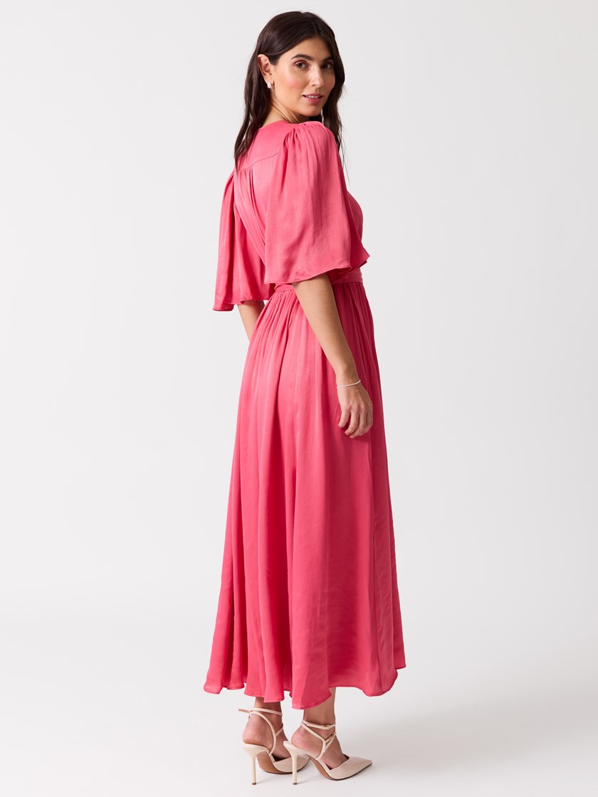 7515584 MQT 7515584_MQT-BLU-H26-Modell-Front_chn=vic_7831_Scarlet maxi kjole MQT_Scarlet maxi kjole MQT 7515584.jpg_Front||Front