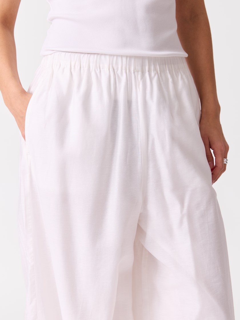 7515590 O79 7515590_O79-DONNA-H26-Modell-Front_chn=vic_3628_Peach bukse O79.jpg_Front||Front