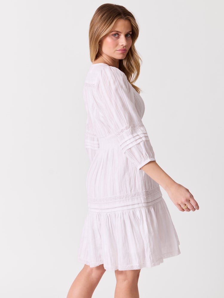 Martina kjole 7515644_O68-MELL-H26-Modell-Front_chn=vic_1407_Martina kjole O68.jpg_Front