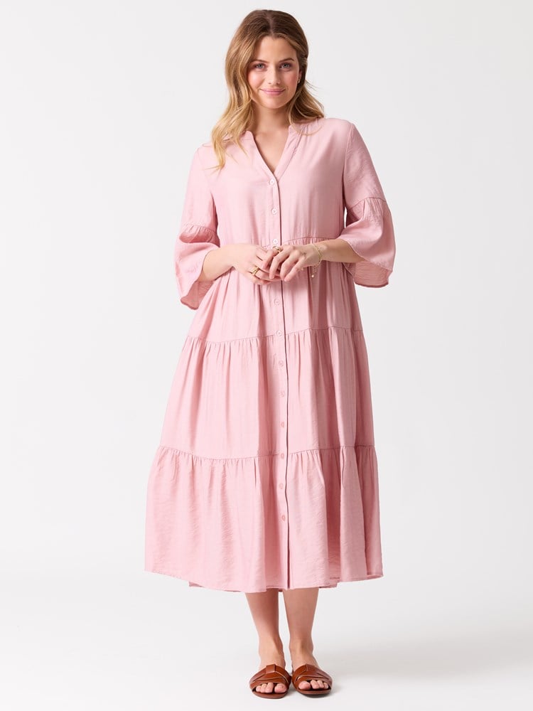 Bianca kjole 7515645_MJS-MELL-H26-Modell-Front_chn=vic_3299_Bianca kjole MJS.jpg_Front