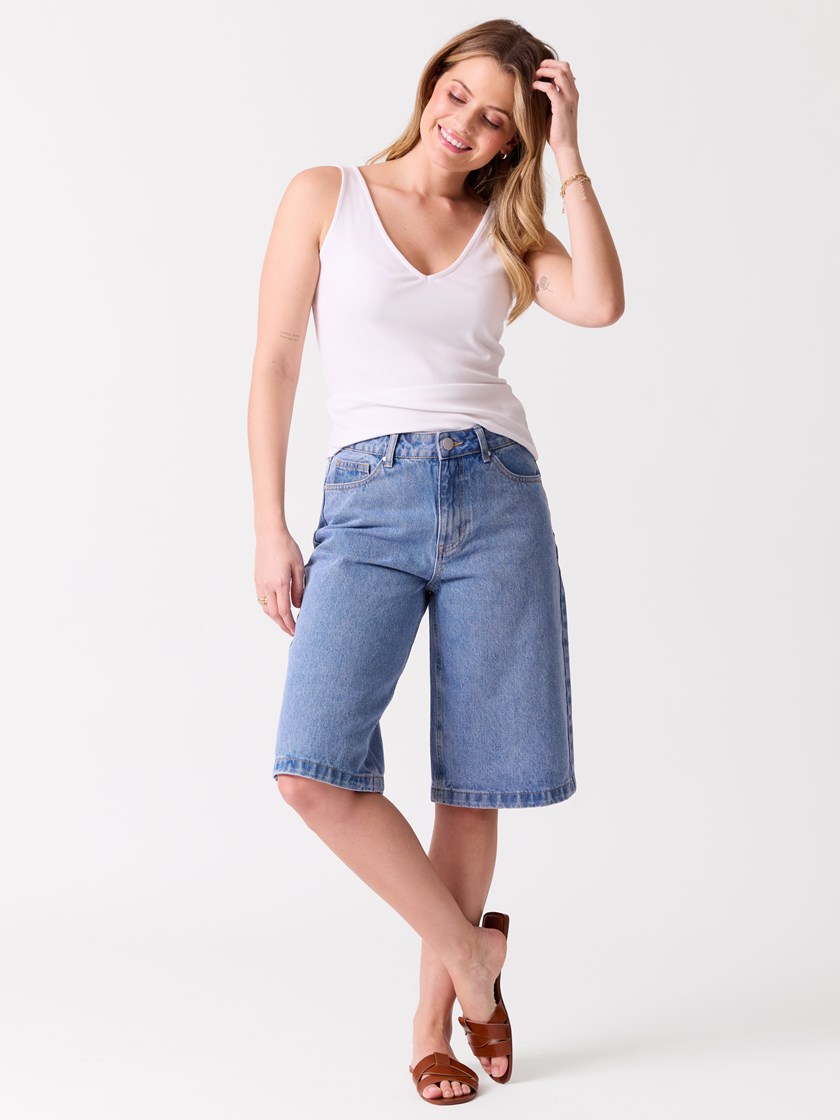 7515661 DAC 7515661_DAC-DONNA-H26-Modell-Front_chn=vic_371_Estelle bermuda shorts DAC.jpg_Front||Front