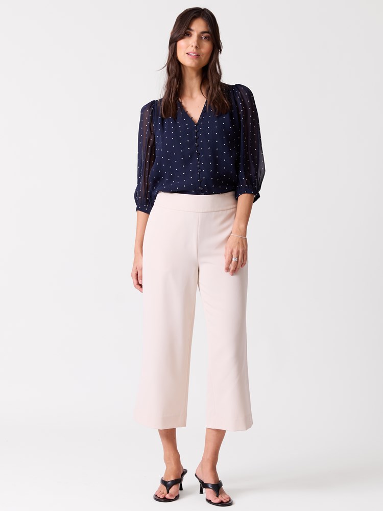Fiol bluse 7515667_EM6-BLU-H26-Modell-Front_chn=vic_4755_Fiol bluse EM6_Fiol bluse EM6 7515667.jpg_Front||Front