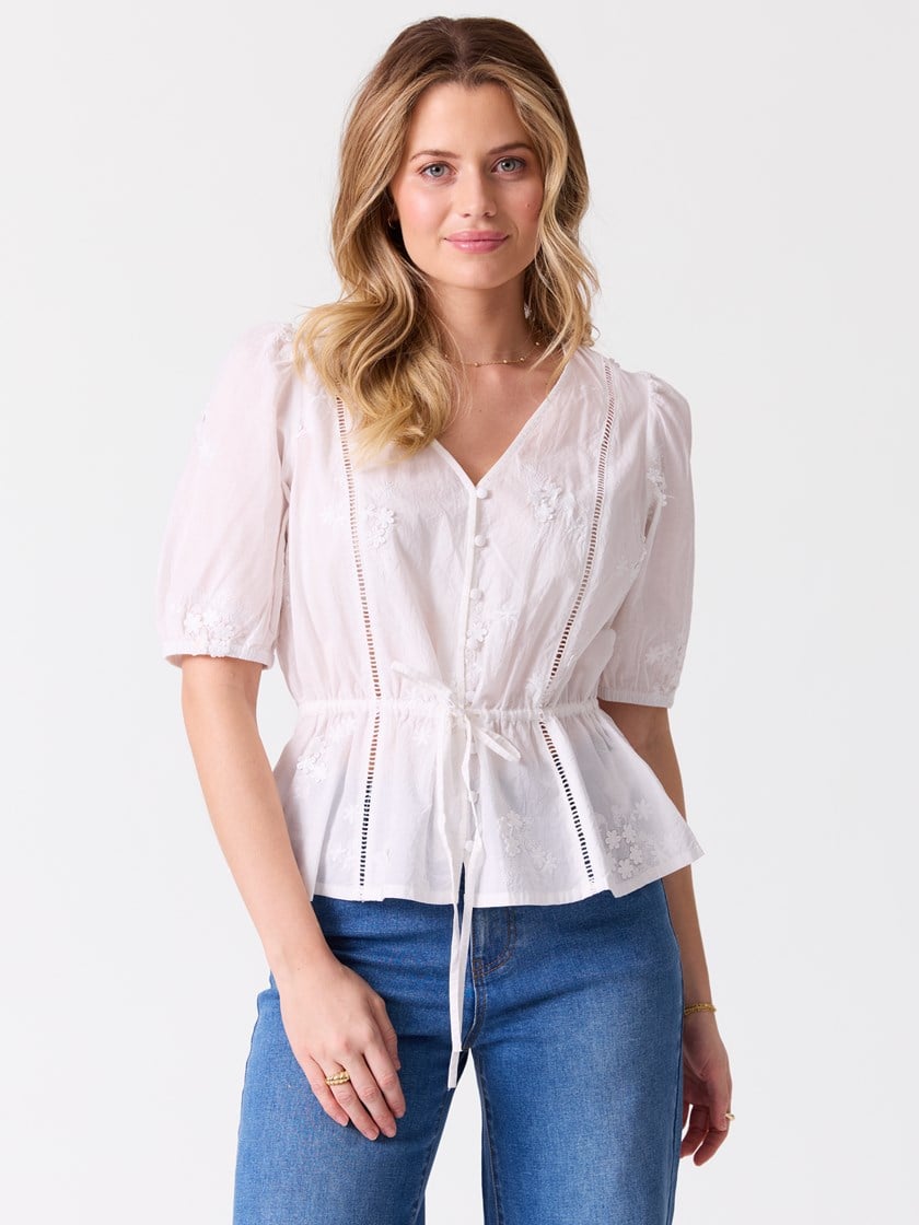 7515698 O68 7515698_O68-MELL-H26-Modell-Front_chn=vic_6191_Aurora bluse O68.jpg_Front