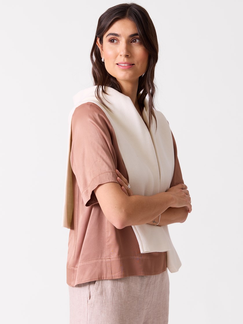 7515713 S74 7515713_S74-BLU-H26-Modell-Front_chn=vic_4483_Tina bluse S74.jpg_Front||Front