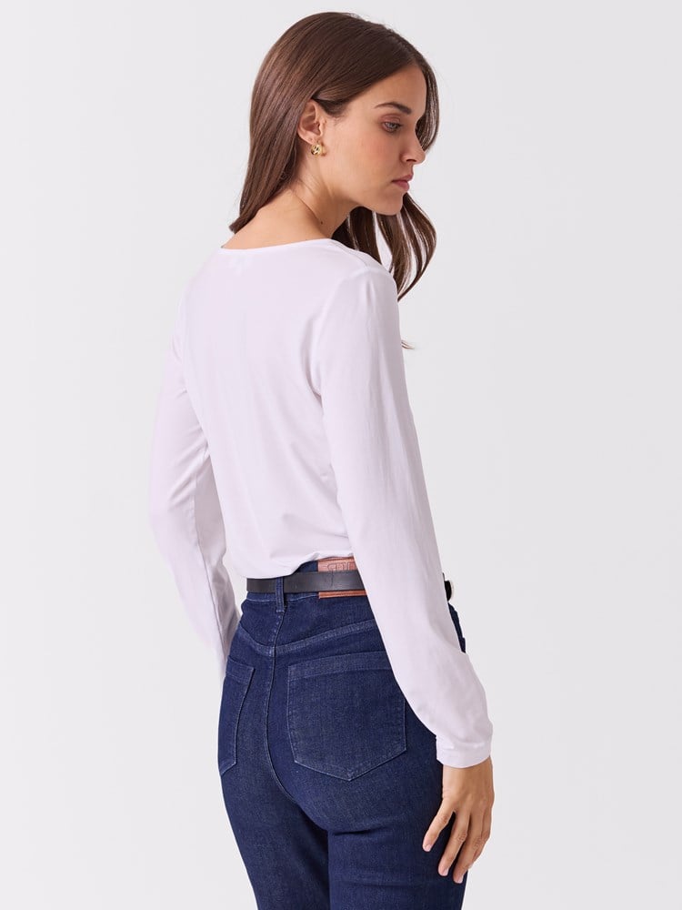 Lia langermet 7515725_O68-BLU-A26-Modell-Front_chn=vic_9051_Lia langermet O68.jpg_Front||Front