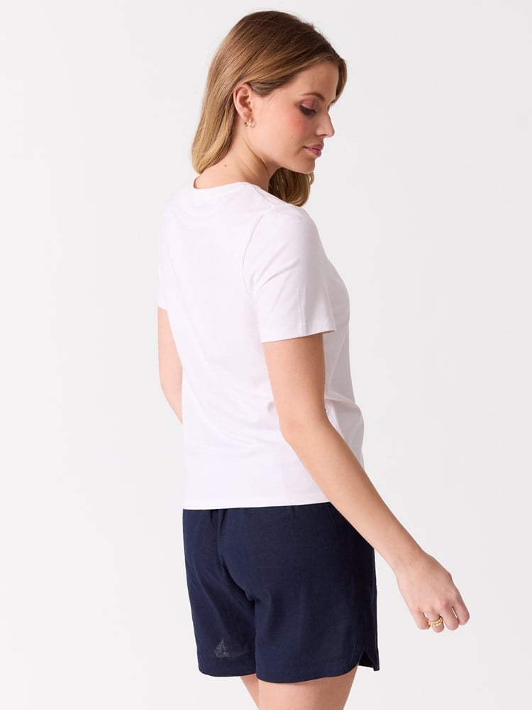 Kine t-skjorte 7515748_O68-MELL-H26-Modell-Front_chn=vic_652_Kine t-skjorte O68.jpg_Front