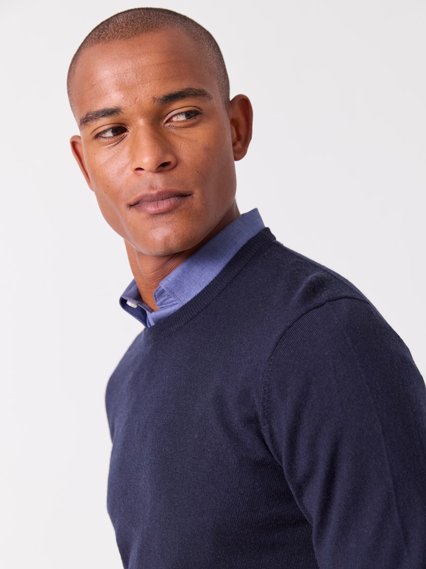 7515969 C27 7515969_C27-VESB-A26-Modell-Front_chn=vic_3219_Ledger merino genser C27.jpg_Front||Front