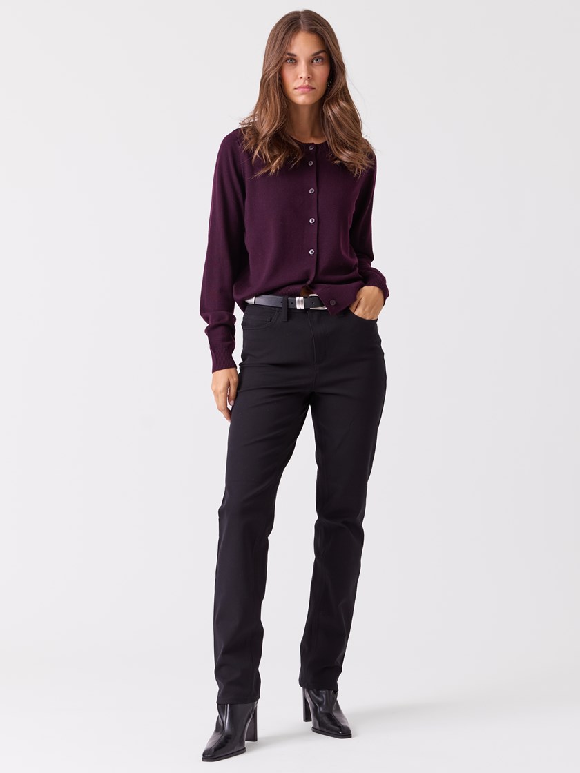 7515991 I7V 7515991_I7V-BLU-A26-Modell-Front_chn=vic_5167_Sofie merinocardigan I7V.jpg_Front