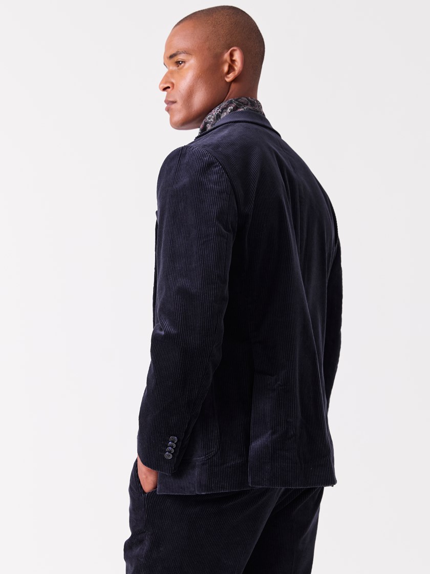 7516116 EN9 7516116_EN9-VESB-A26-Modell-Front_chn=vic_8737_Wale blazer EN9.jpg_Front||Front