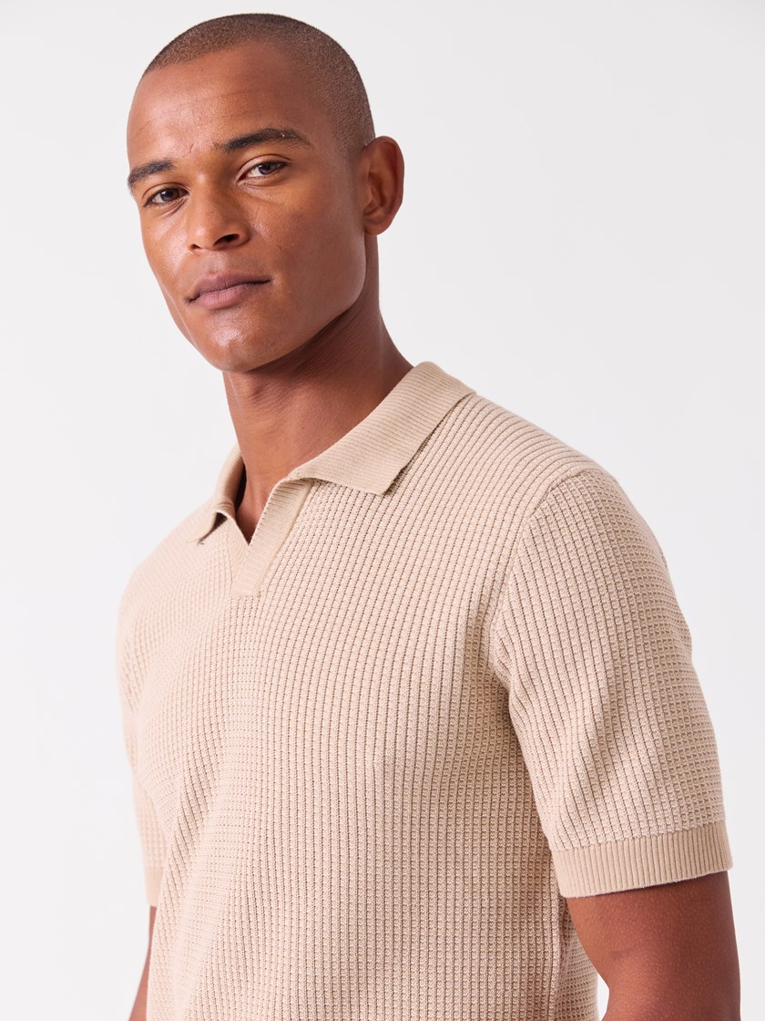7516122 I2Q 7516122_I2Q-VESB-A26-Modell-Front_chn=vic_6363_Pearl kortermet polo I2Q.jpg_Front||Front