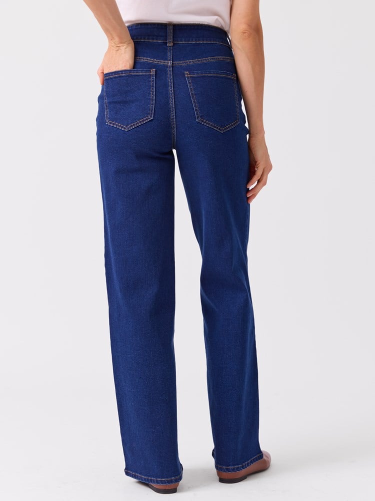 Wilma jeans 7516152_DAA-MELL-A26-Modell-Front_chn=vic_5721_Wilma jeans DAA.jpg_Front||Front