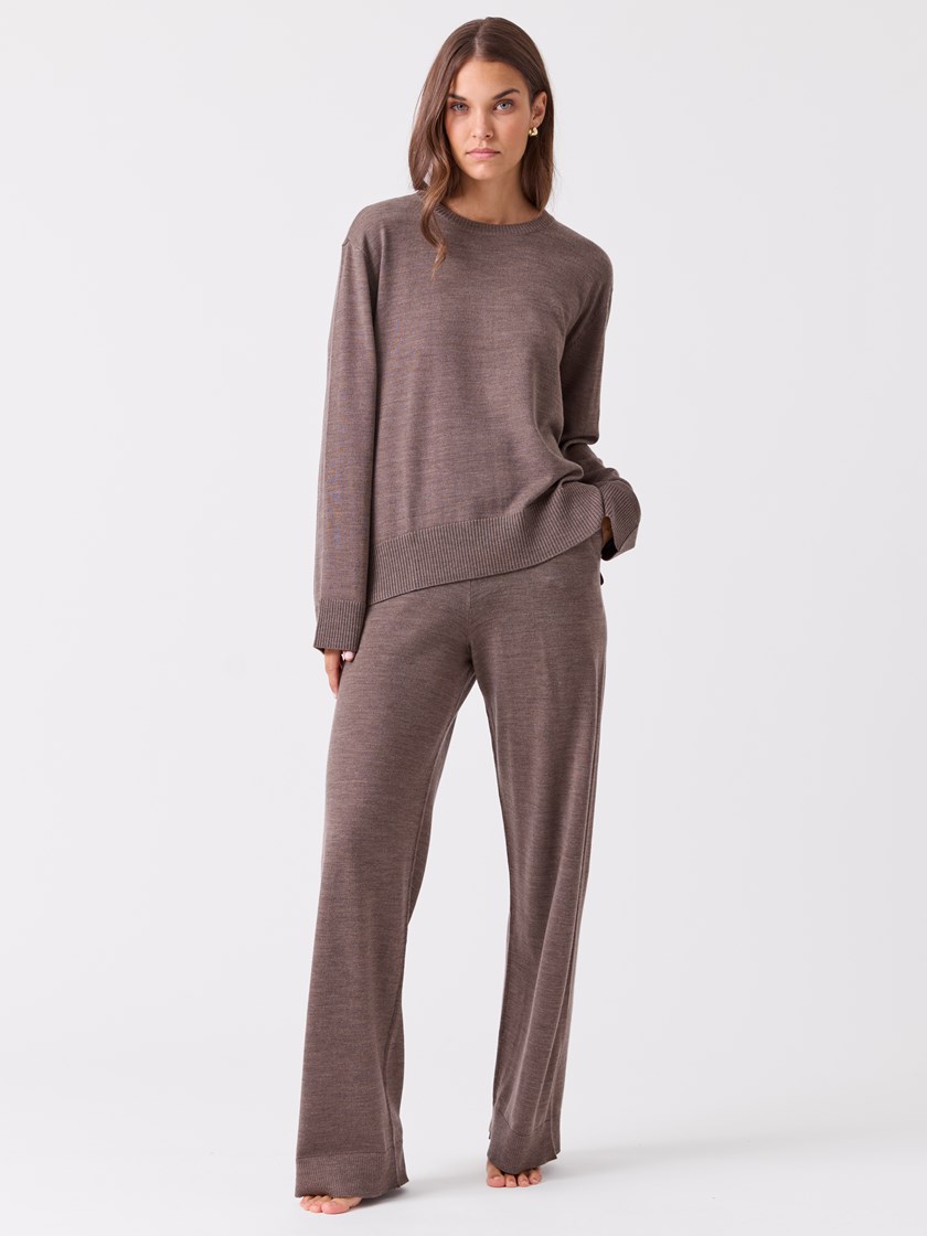 7516226 AHH 7516226_AHH-BLU-A26-Modell-Front_chn=vic_7765_Sofie merinogenser AHH.jpg_Front