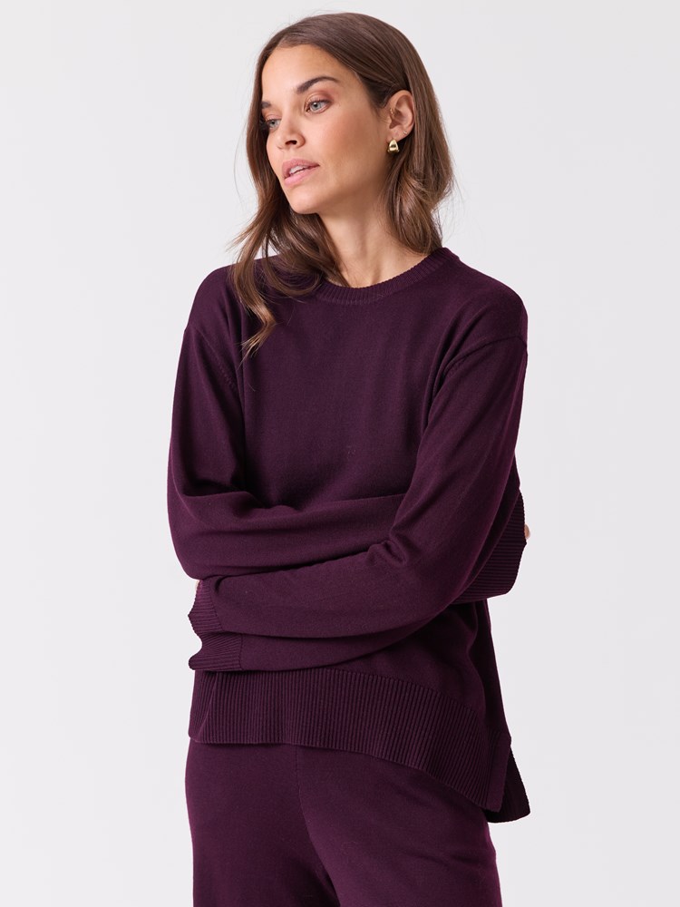 Sofie merinogenser 7516226_I7V-BLU-A26-Modell-Front_chn=vic_6004_Sofie merinogenser I7V.jpg_Front