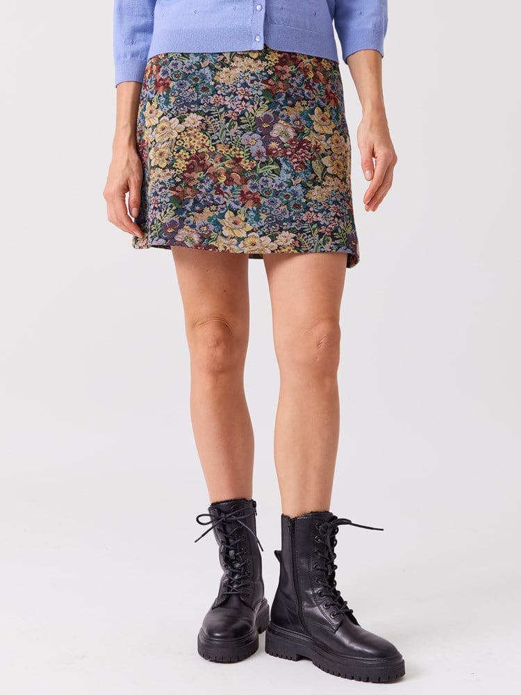 Lala skjørt 7516256_EAV-MELL-A26-Modell-Front_chn=vic_1279.jpg_Front||Front