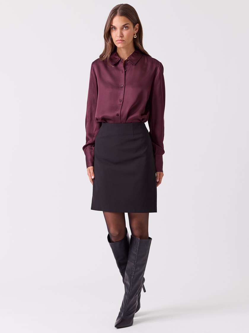 7516337 MPI 7516337_MPI-BLU-A26-Modell-Front_chn=vic_1682_Gina skjorte MPI.jpg_Front