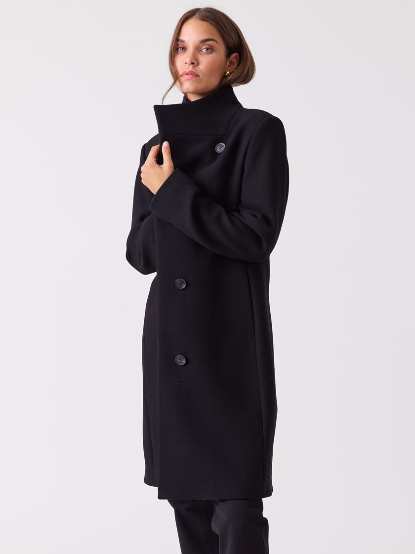 7516341 ID2 7516341_ID2-BLU-A26-Modell-Front_chn=vic_2050_Sandra kåpe ID2 7516341.jpg_Front