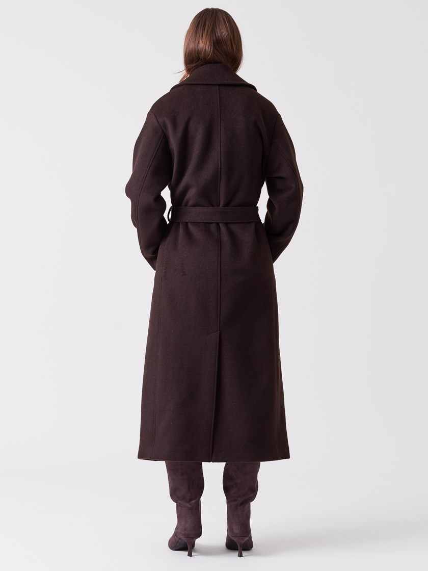 7516342 AM4 7516342_AM4-BLU-A26-Modell-Front_chn=vic_4663.jpg_Front||Front
