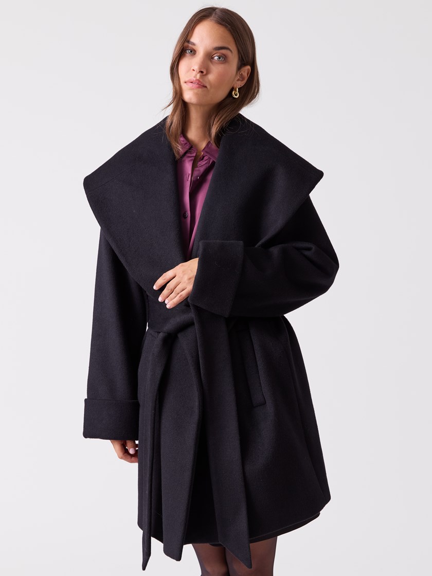 7516350 ID2 7516350_ID2-BLU-A26-Modell-Front_chn=vic_4484.jpg_Front||Front