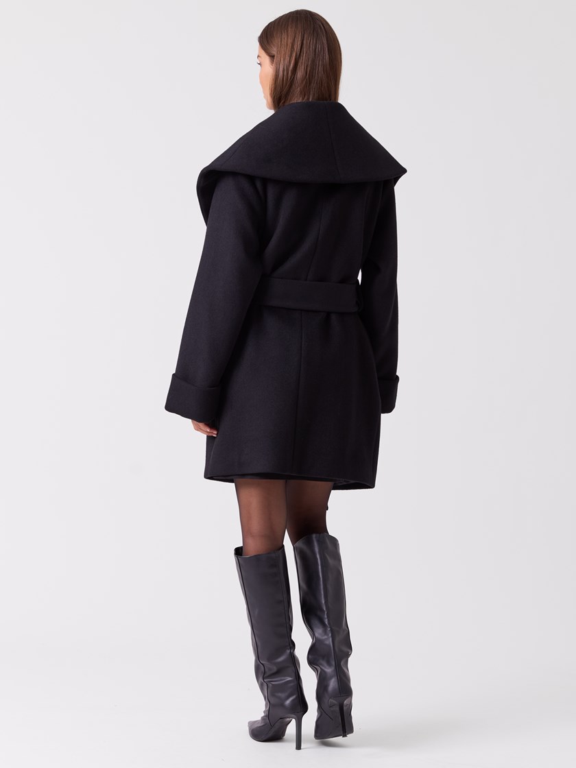 7516350 ID2 7516350_ID2-BLU-A26-Modell-Front_chn=vic_4494.jpg_Front||Front