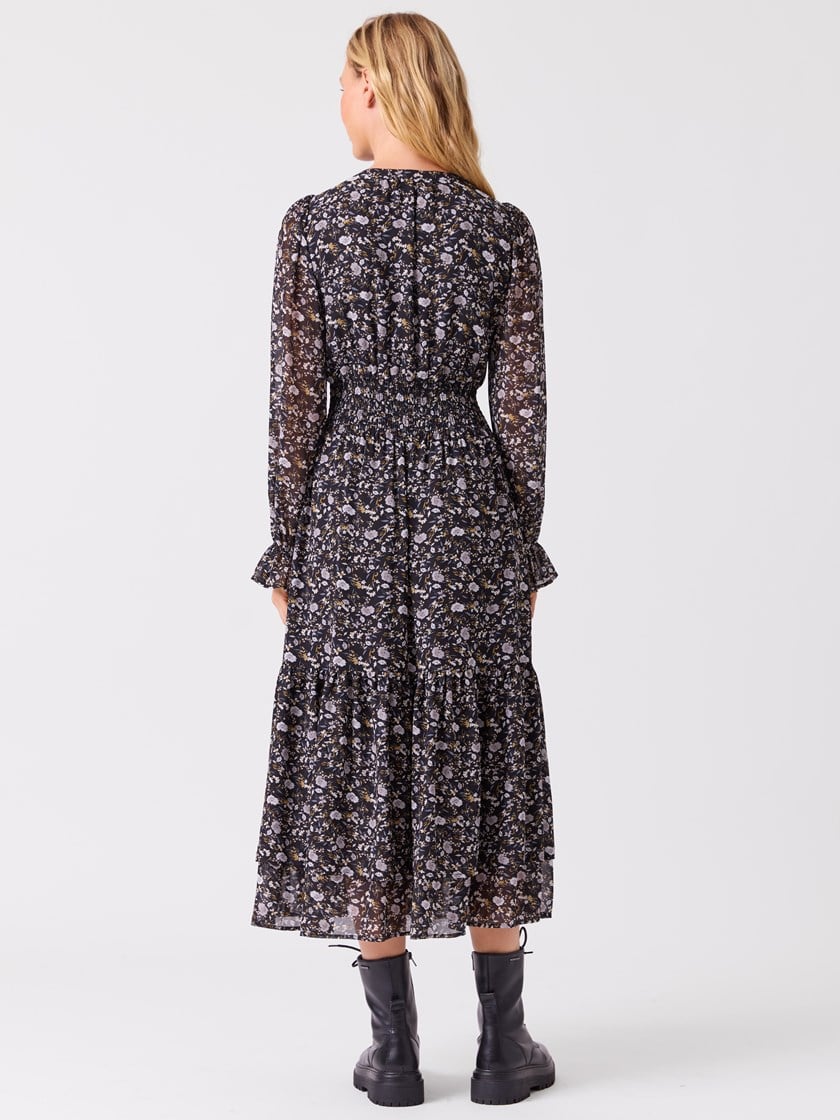 7516390 ID2 7516390_ID2-MELL-A26-Modell-Front_chn=vic_1975_Celine kjole ID2.jpg_Front