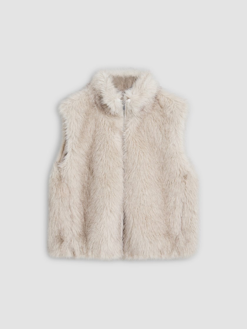 7516407 O79 7516407_O79-DONNA-A26-Front_1579_Isa pelsvest O79.jpg_Front||Front