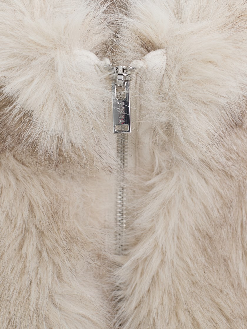 7516407 O79 7516407_O79-DONNA-A26-Front_2817_Isa pelsvest O79.jpg_Front||Front