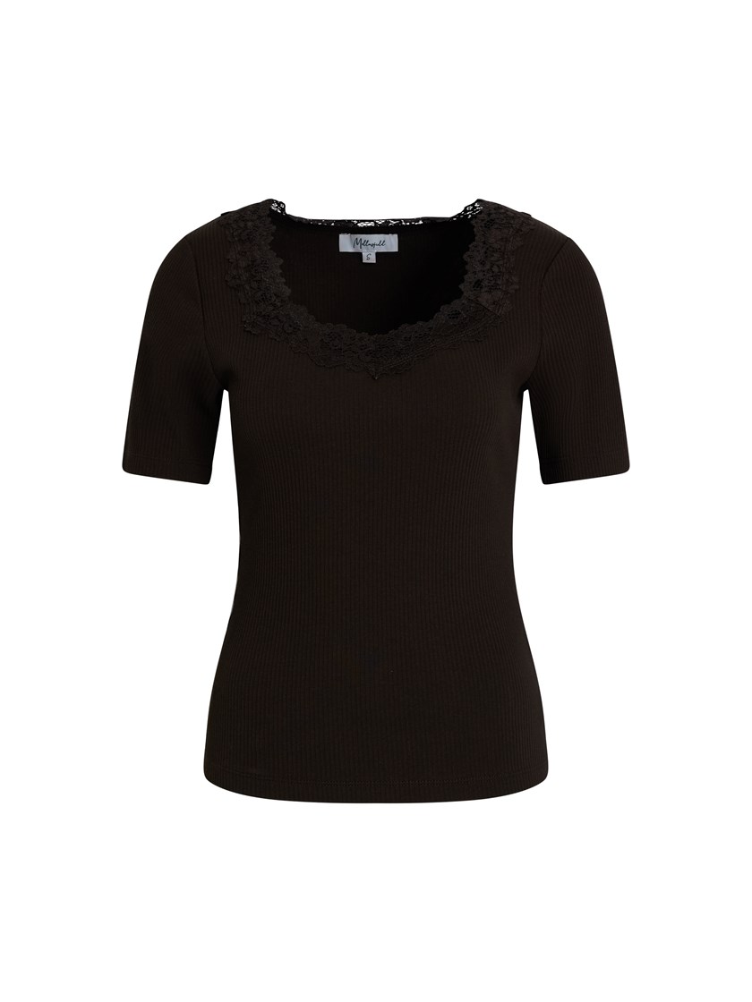 7516408 GU3 7516408_GU3-MELL-A26-Modell-Front_chn=vic_2893_Poppy t-skjorte GU3.jpg_Front||Front