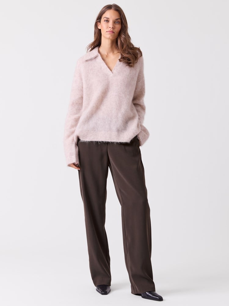 Lauren genser 7516427_I4B-BLU-A26-Modell-Front_chn=vic_2047_Lauren genser I4B.jpg_Front||Front