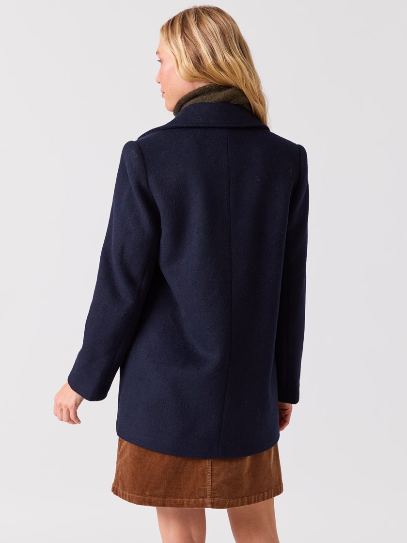 7516436 EM6 7516436_EM6-MELL-A26-Modell-Front_chn=vic_5282_Mona jakke EM6.jpg_Front||Front