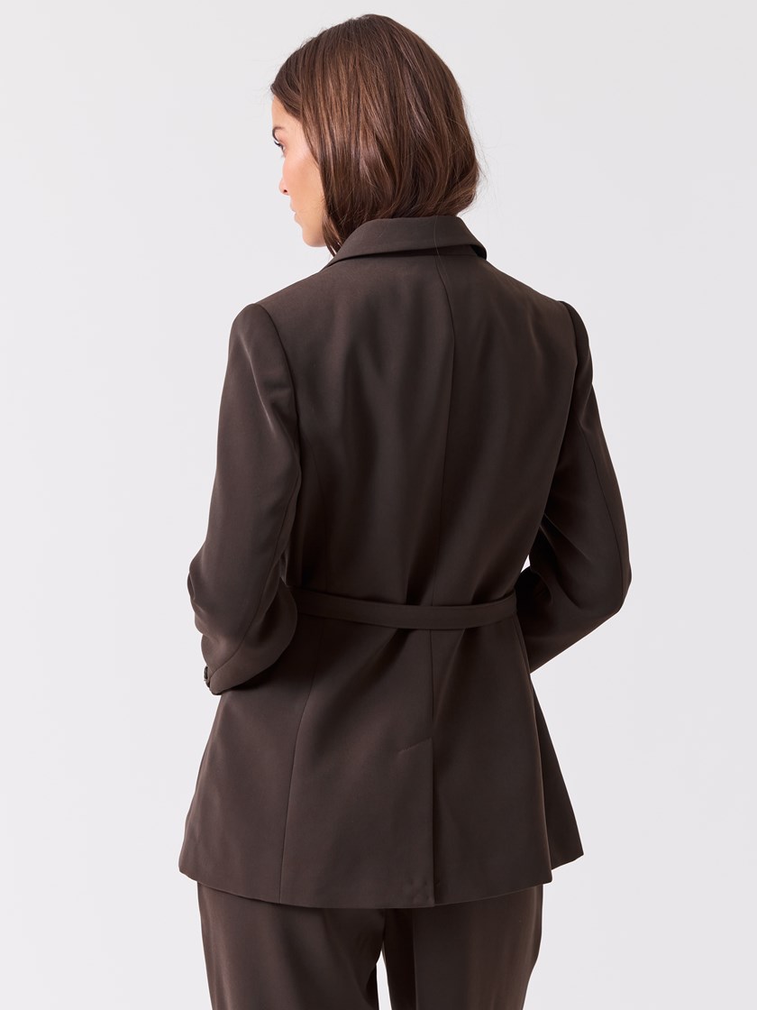 7516469 AM4 7516469_AM4-BLU-A26-Modell-Front_chn=vic_865_Cecilie blazer AM4.jpg_Front||Front