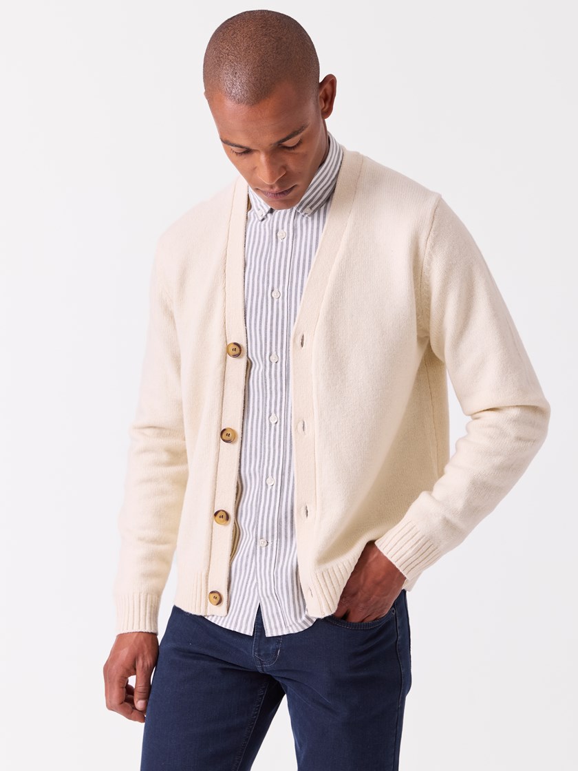 7516547 OAD 7516547_OAD-VESB-A26-Modell-Front_chn=vic_2315_David cardigan OAD.jpg_Front||Front