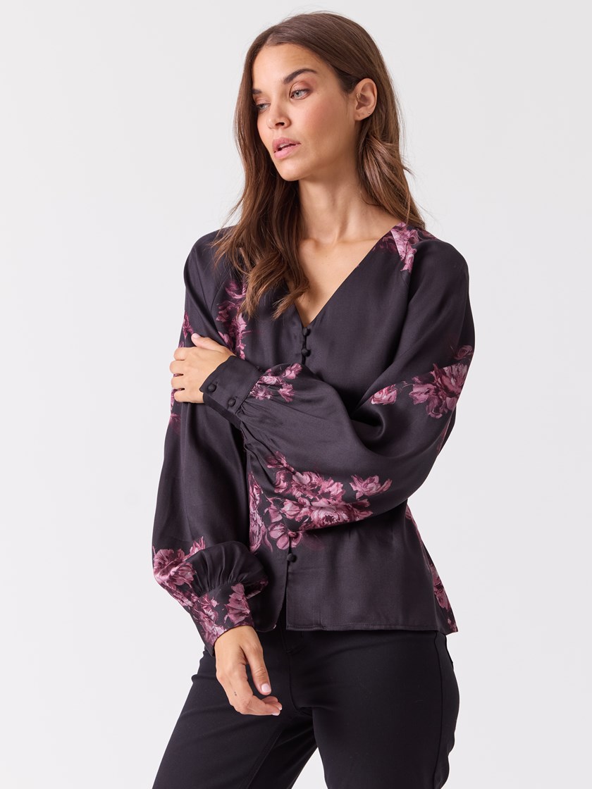 7516600 ID2 7516600_ID2-BLU-A26-Modell-Front_chn=vic_7451_Juliet bluse ID2.jpg_Front