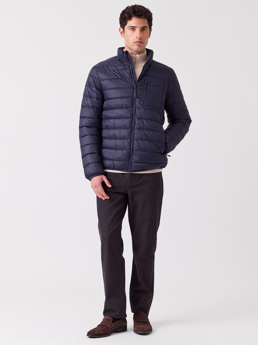 7516622 C27 7516622_C27-MRCAPUCHIN-A26-Modell-Front_chn=vic_6334.jpg_Front||Front