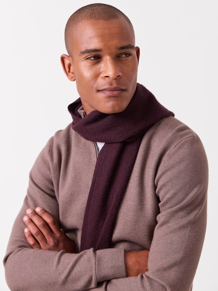 Charlie ullskjerf 7516660_AJU-VESB-A26-Modell-Front_chn=vic_3117_Charlie ullskjerf AJU.jpg_Front||Front