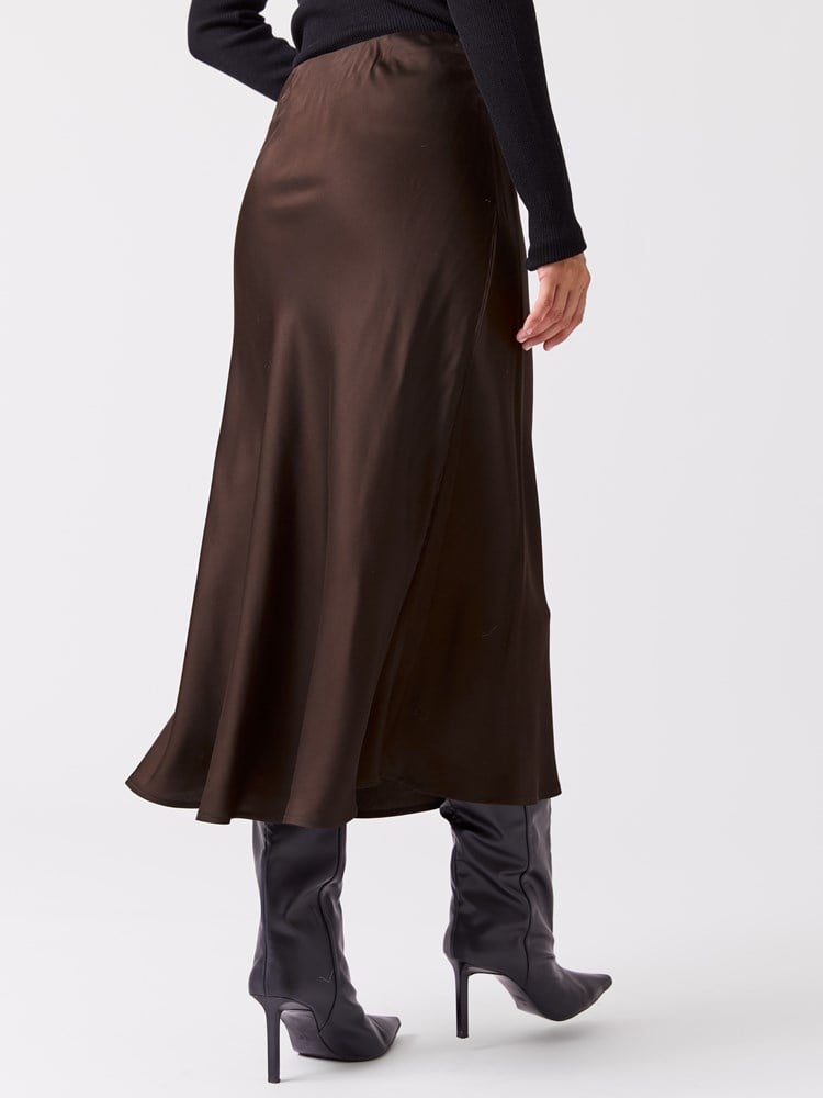 Gina skjørt 7516679_AIJ-BLU-A26-Modell-Front_chn=vic_7457_Gina skjørt AIJ.jpg_Front||Front