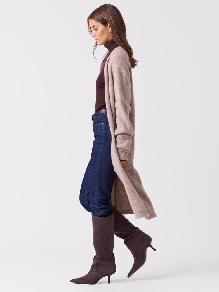 Molly cardigan 7516984_AO9-BLU-A26-Modell-Front_chn=vic_5846_Molly cardigan AO9.jpg_Front